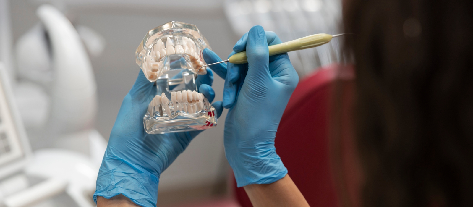 Sinuslift-Knochenaufbau-Verfahren in der Luxury Dental Klinik in Antalya, Türkei – 3D-geführter Sinuslift zur Implantatvorbereitung