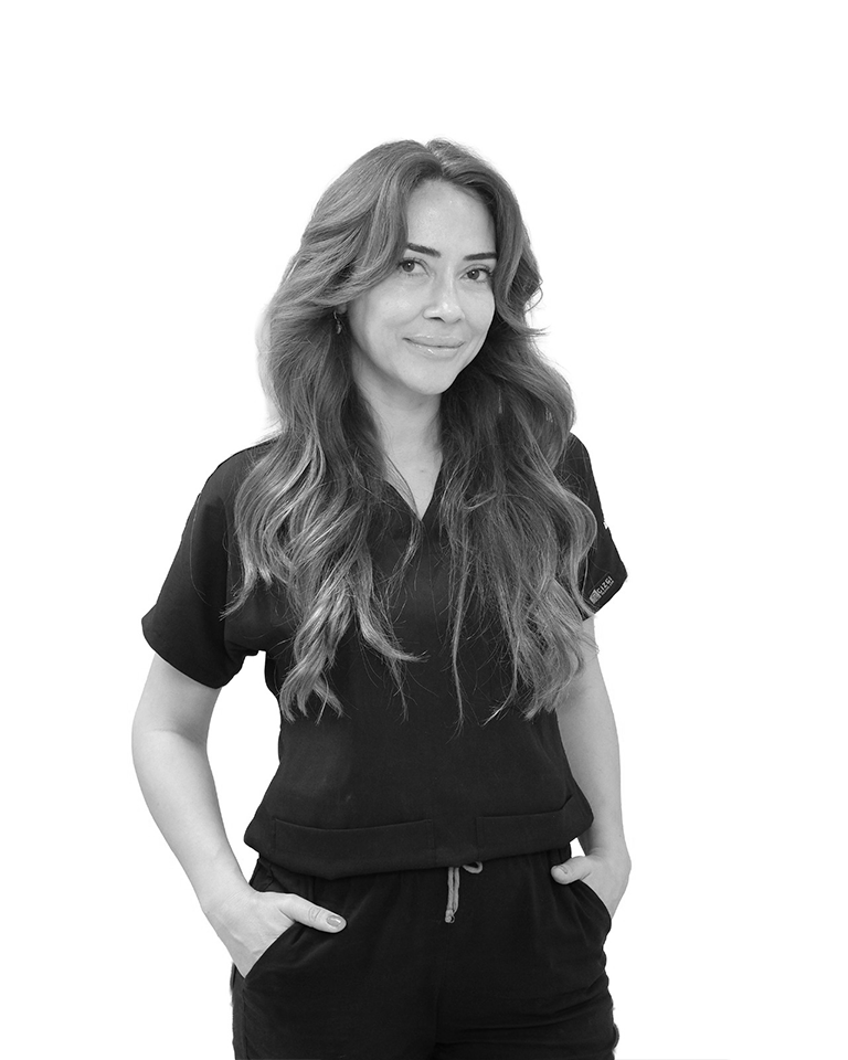Dt. Hatice Gül Dal, cosmetic dentist specialising in ceramic restorations at Luxury Dental