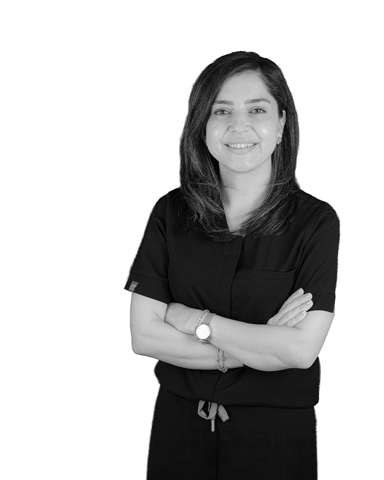 Dt. Özge Aydın, cosmetic dentist specialising in implantology at Luxury Dental